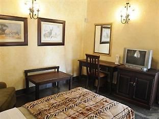 The Big Five Lodge Gaborone Exterior photo